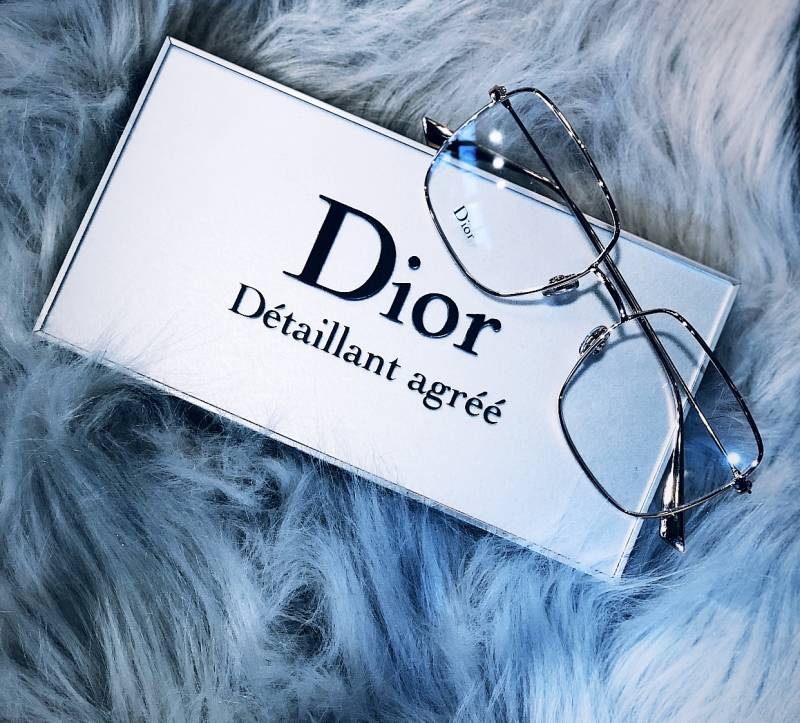 Acheter des lunettes de vue pour femme de la marque Dior sur Marseille La Valentine près d'Aubagne